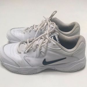 Nike Court Lite 2 tennis sneakers Sz 7.5